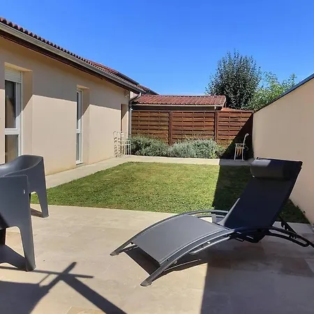 Maison Avec Terrasse Paisible 莎图盖拉德
